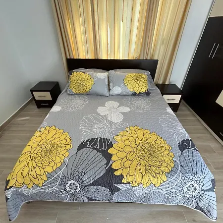 At Mali I Robit Beach Apartment *